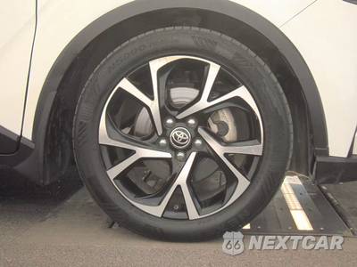 2021 Toyota C-HR XLE - zdjęcie 10 z 24 - miniatura