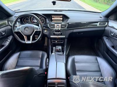 2014 Mercedes-Benz E 63 AMG 4MATIC Sedan - zdjęcie 18 z 23 - miniatura