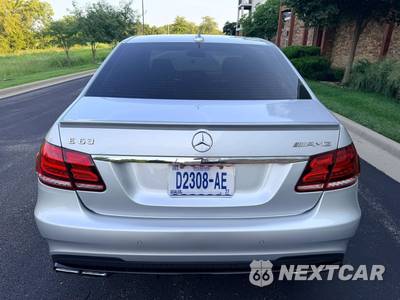 2014 Mercedes-Benz E 63 AMG 4MATIC Sedan - zdjęcie 4 z 23 - miniatura