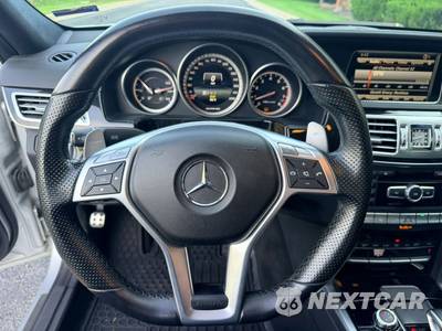 2014 Mercedes-Benz E 63 AMG 4MATIC Sedan - zdjęcie 9 z 23 - miniatura