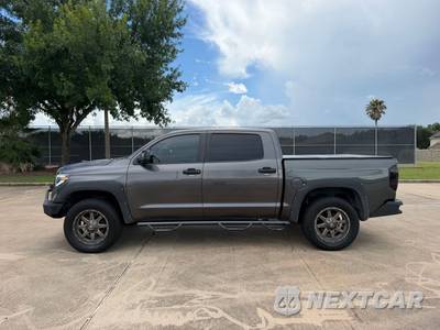 2017 Toyota Tundra SR5 Crew Cab Short Bed - zdjęcie 8 z 26 - miniatura