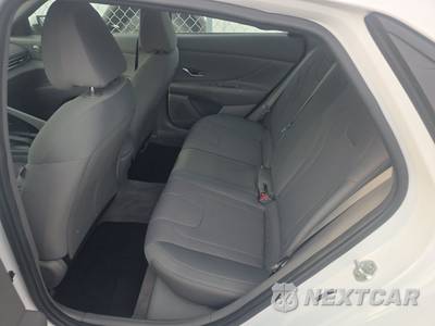 2022 Hyundai Elantra SE - zdjęcie 13 z 31 - miniatura