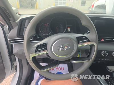 2022 Hyundai Elantra SE - zdjęcie 10 z 31 - miniatura