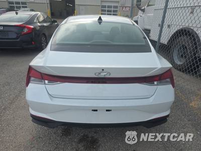 2022 Hyundai Elantra SE - zdjęcie 5 z 31 - miniatura