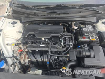 2022 Hyundai Elantra SE - zdjęcie 15 z 31 - miniatura