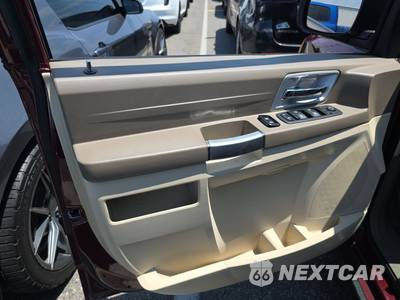 2008 Chrysler Town & Country Touring 121.2" WB - zdjęcie 9 z 30 - miniatura