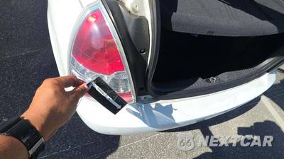 2010 Hyundai Accent GS Hatchback - zdjęcie 28 z 35 - miniatura