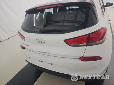 2019 Hyundai Elantra GT Hatchback - zdjęcie 5 z 25 - miniatura