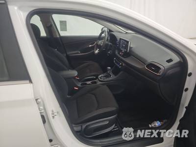 2019 Hyundai Elantra GT Hatchback - zdjęcie 8 z 25 - miniatura