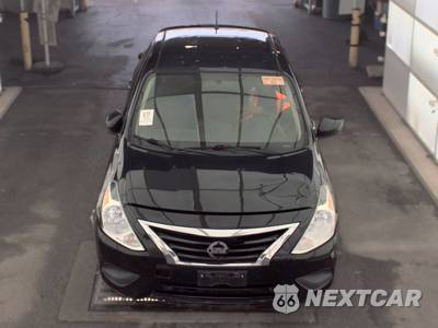 2016 Nissan Versa SV - zdjęcie 2 z 46 - miniatura