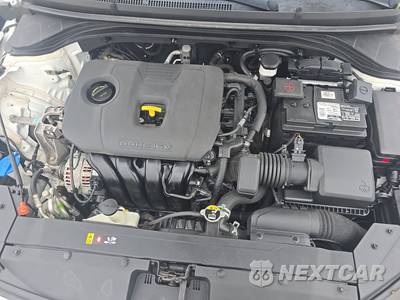 2020 Hyundai Elantra SE Sedan - zdjęcie 15 z 30 - miniatura
