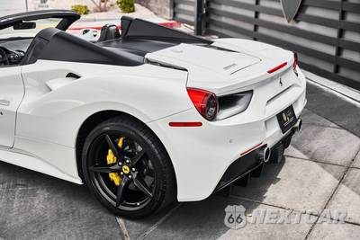 2019 Ferrari 488 Spider Convertible - zdjęcie 11 z 86 - miniatura