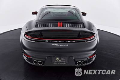 2021 Porsche 911 Targa 4S - zdjęcie 31 z 77 - miniatura