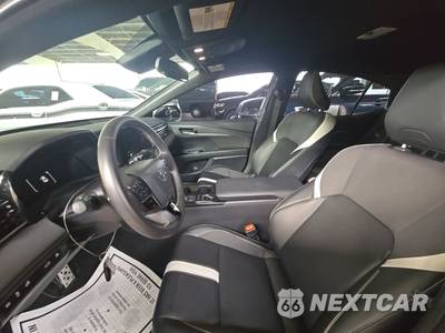 2026 Toyota Camry SE - zdjęcie 7 z 34 - miniatura