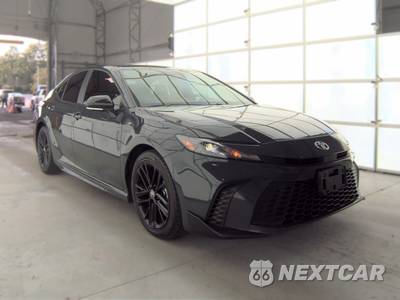 2026 Toyota Camry SE - zdjęcie 3 z 34 - miniatura