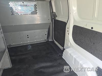 2017 Nissan NV200 Compact Cargo SV 115.2" WB - zdjęcie 16 z 31 - miniatura