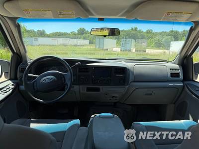2005 Ford Excursion XLS - zdjęcie 8 z 20 - miniatura
