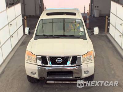 2014 Nissan TITAN SL Crew Cab Short Bed - zdjęcie 2 z 40 - miniatura