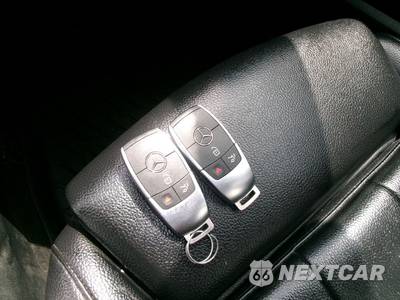 2020 Mercedes-Benz GLB 250 4MATIC - zdjęcie 17 z 32 - miniatura