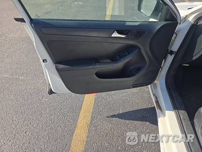 2012 Volkswagen Jetta SE Sedan - zdjęcie 9 z 18 - miniatura