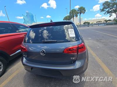 2017 Volkswagen Golf S Hatchback - zdjęcie 5 z 17 - miniatura