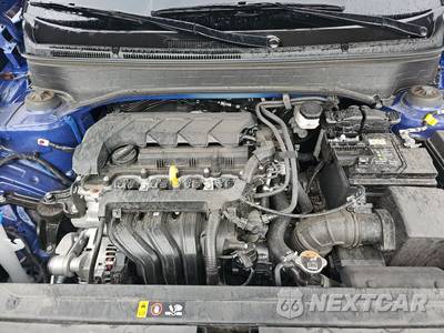 2025 Hyundai Venue SEL - zdjęcie 15 z 24 - miniatura