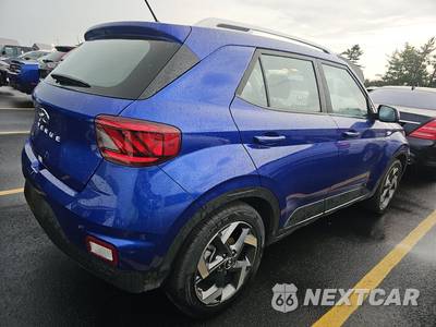 2025 Hyundai Venue SEL - zdjęcie 4 z 24 - miniatura