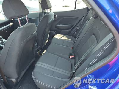 2025 Hyundai Venue SEL - zdjęcie 13 z 24 - miniatura