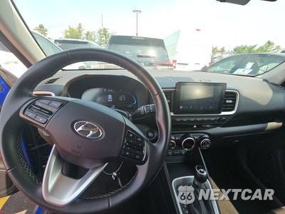 2025 Hyundai Venue SEL - zdjęcie 11 z 24 - miniatura