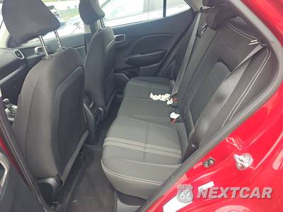 2025 Hyundai Venue SEL - zdjęcie 13 z 29 - miniatura