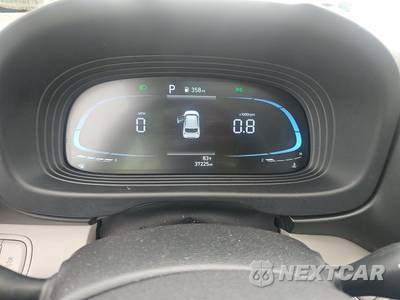 2025 Hyundai Venue SEL - zdjęcie 12 z 27 - miniatura