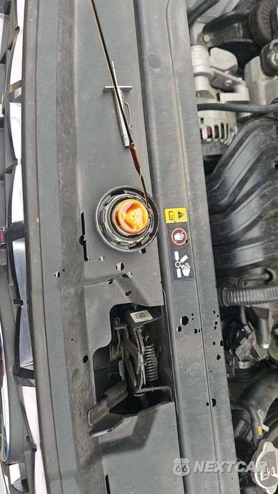 2025 Hyundai Venue SEL - zdjęcie 20 z 27 - miniatura