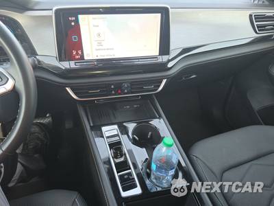 2025 Volkswagen Atlas Cross Sport 2.0T SE w/Technology - zdjęcie 11 z 30 - miniatura