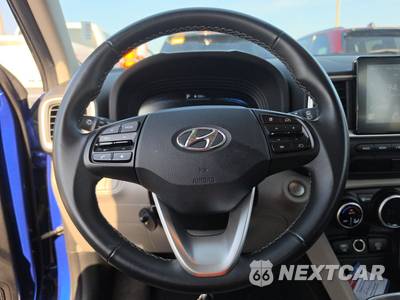 2025 Hyundai Venue SEL - zdjęcie 10 z 29 - miniatura