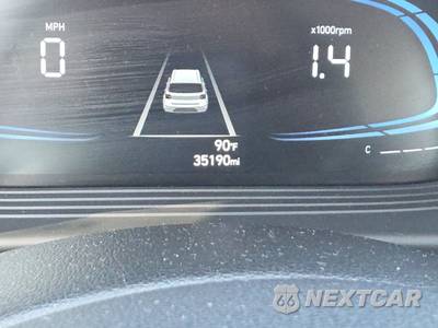 2025 Hyundai Venue SEL - zdjęcie 12 z 29 - miniatura