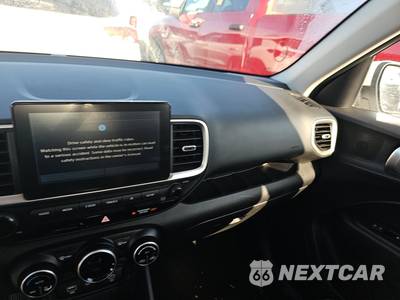 2025 Hyundai Venue SEL - zdjęcie 11 z 26 - miniatura