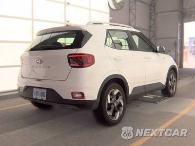 2025 Hyundai Venue SEL - zdjęcie 4 z 26 - miniatura