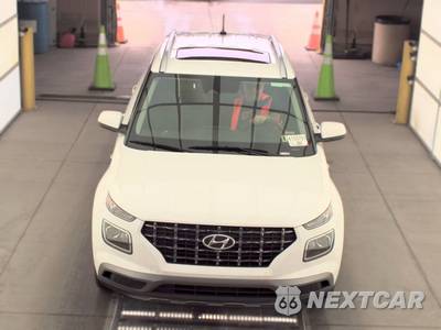 2025 Hyundai Venue SEL - zdjęcie 2 z 25 - miniatura