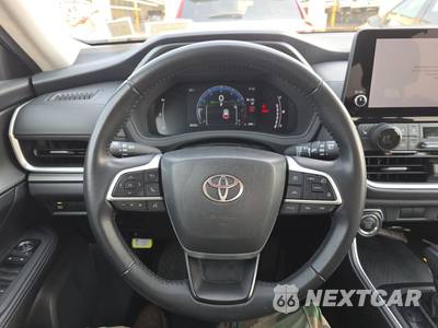 2025 Toyota Grand Highlander XLE - zdjęcie 10 z 38 - miniatura
