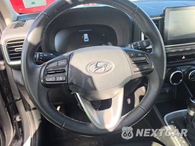 2025 Hyundai Venue SEL - zdjęcie 10 z 22 - miniatura