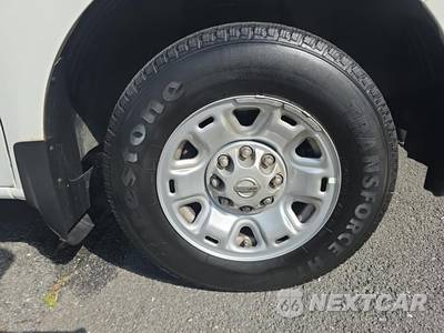 2020 Nissan NV2500 HD Cargo SV Standard Roof 146.1" WB - zdjęcie 9 z 21 - miniatura