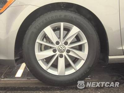 2015 Volkswagen Golf 1.8T S Hatchback - zdjęcie 9 z 35 - miniatura