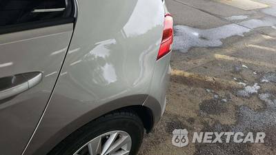 2015 Volkswagen Golf 1.8T S Hatchback - zdjęcie 27 z 35 - miniatura