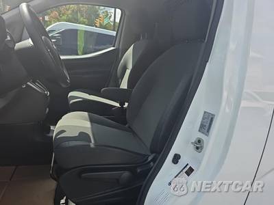 2021 Nissan NV200 Compact Cargo SV 115.2" WB - zdjęcie 13 z 21 - miniatura