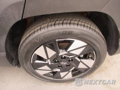 2025 Hyundai Kona SEL - zdjęcie 8 z 26 - miniatura