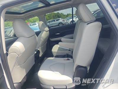 2026 Toyota Grand Highlander XLE - zdjęcie 19 z 27 - miniatura