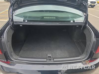 2017 Volkswagen Passat 1.8T R-Line w/Comfort Pkg - zdjęcie 19 z 21 - miniatura