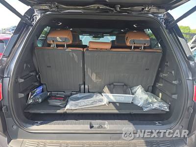 2026 Toyota Sequoia 1794 Edition - zdjęcie 24 z 26 - miniatura