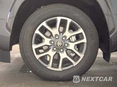 2026 Toyota Sequoia 1794 Edition - zdjęcie 9 z 26 - miniatura