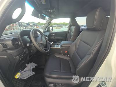 2027 Toyota Land Cruiser - zdjęcie 13 z 25 - miniatura
